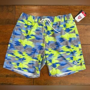 Reebock Mens Core Valley camouflage swim short size medium 32/34
New with tags